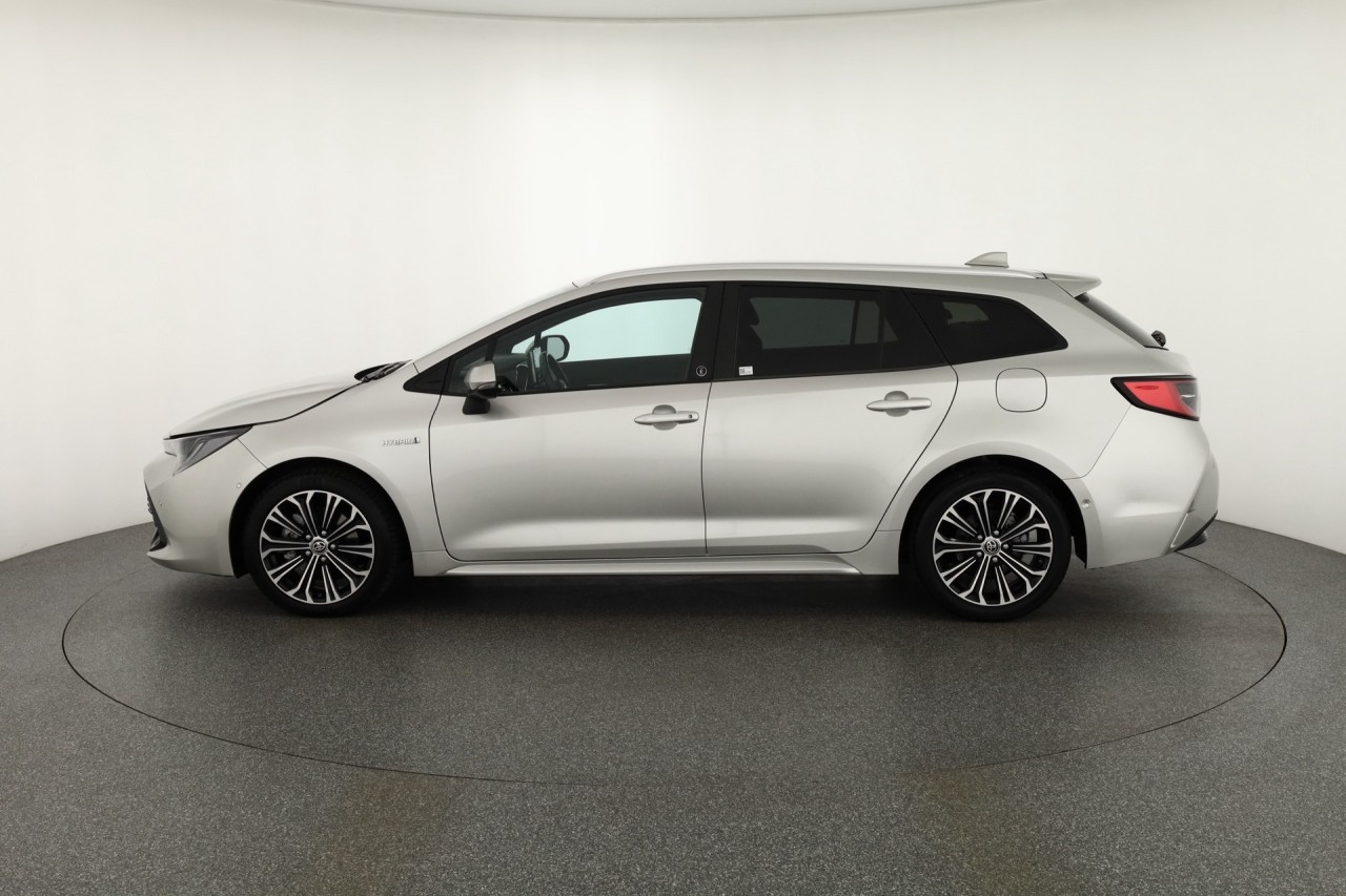 Toyota Corolla 2.0 Hybrid Team D