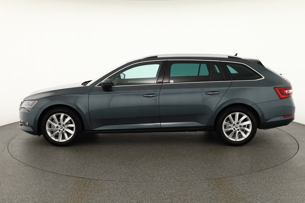 Skoda Superb Combi 2.0 TDI DSG Style