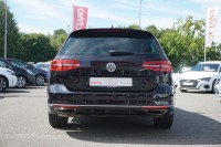 VW Passat Variant 2.0 TSI 4Motion R-LINE