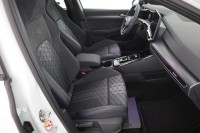 VW Golf VIII Variant 1.5 eTSI R-Line DSG