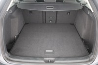 VW Golf VIII Variant 1.5 eTSI DSG