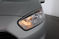 Ford Tourneo Courier 1.5 TDCi Titanium