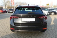Skoda Octavia Combi 2.0 TDI Tour DSG