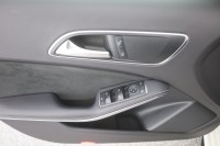 Mercedes-Benz A 200 A200 7G-DCT AMG Line