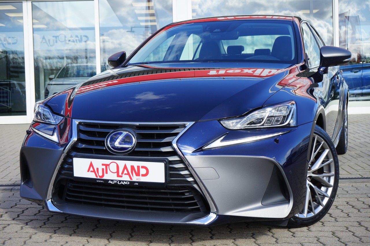 Lexus IS 300 300h Luxury Line