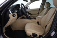 BMW 320 320i Touring Luxury Line