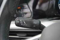VW Golf VIII Variant Life eTSI DSG