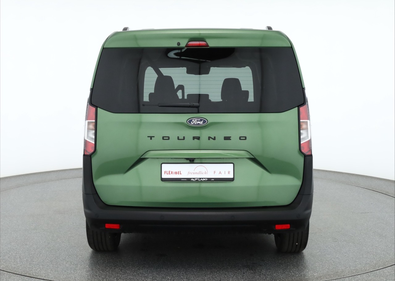 Ford Tourneo Courier Titanium 1.0 EB Aut.
