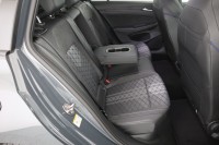 VW Golf VIII Variant 1.5 eTSI R-Line DSG