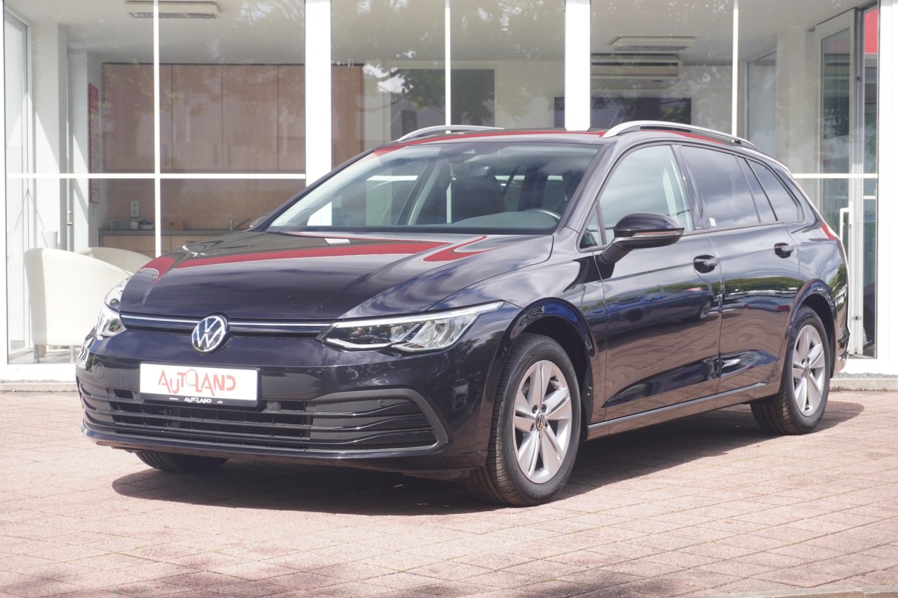 VW Golf VIII Variant 1.5 TSI