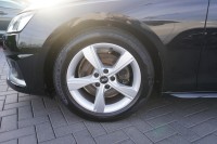 Audi A4 35 TFSI Avant S line