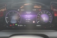 VW Golf VIII 2.0 TDI R-Line DSG