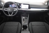 VW Golf VIII Variant 1.5 eTSI DSG