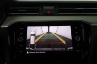 VW Passat Variant 2.0 TSI DSG R-Line