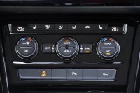 VW Touran 1.5 TSI Highline R-line