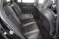 Volvo V60 B4 R Design