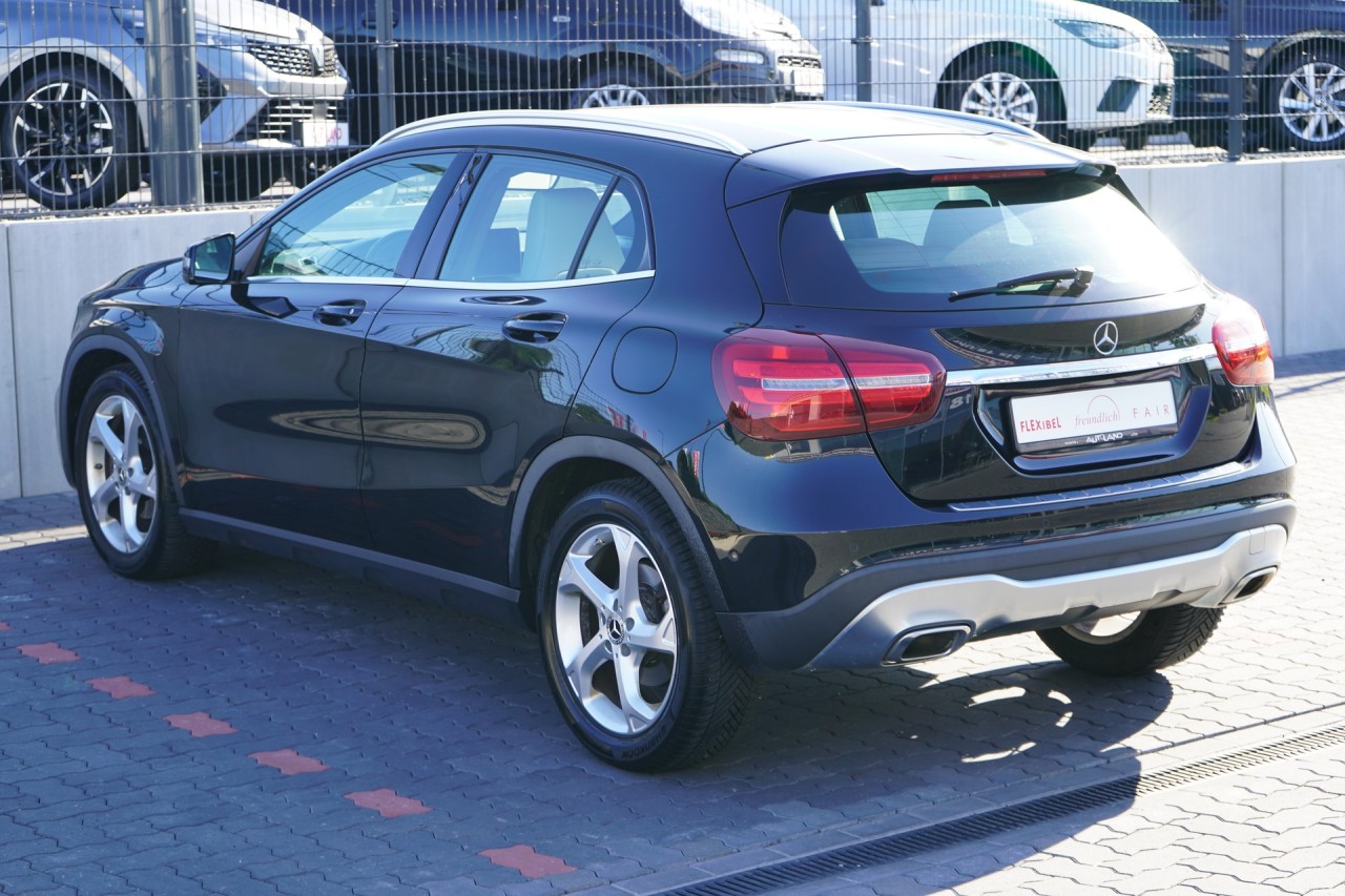 Mercedes-Benz GLA 180 