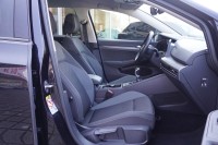 VW Golf VIII Variant 1.0 Active