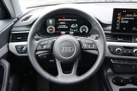 Audi A4 Avant 40 2.0 TDI basis