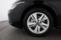 VW Golf VIII Variant 1.5 TSI DSG