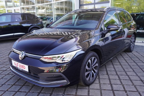 VW Golf VIII Variant 1.0 Active