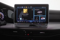VW Golf VIII Variant 1.5eTSI DSG