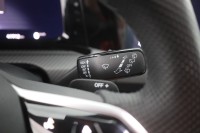 VW Golf VIII Variant 2.0 TDI DSG 2x R-Line