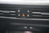 VW Golf VIII 1.4 eTSI DSG