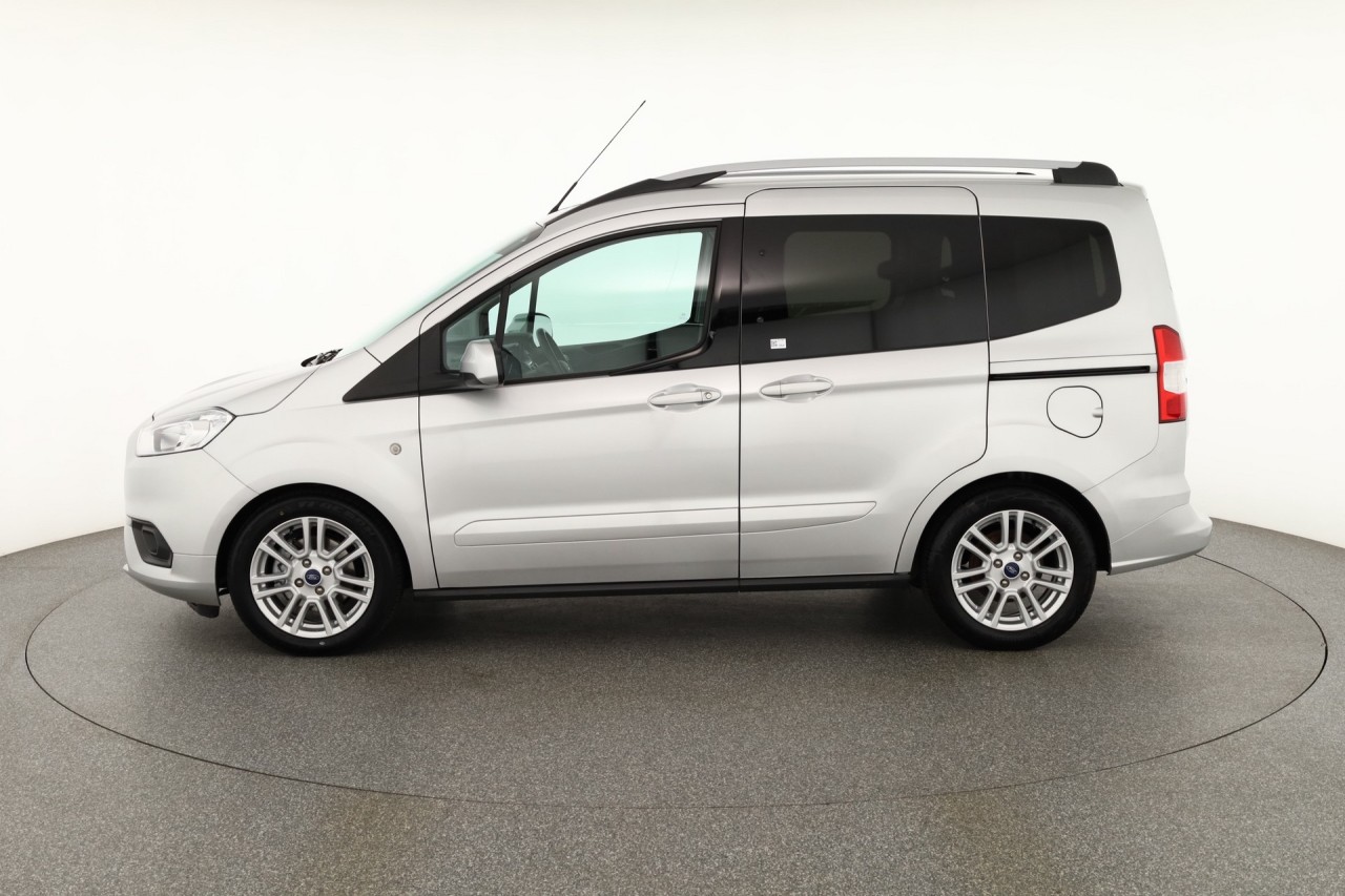 Ford Tourneo Courier 1.5 TDCi Titanium