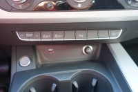 Audi A4 Avant 40 2.0 TDI advanced