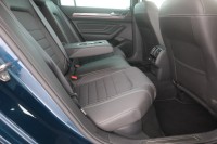 VW Passat Variant 2.0 TDI DSG 2x R-Line 4Matic