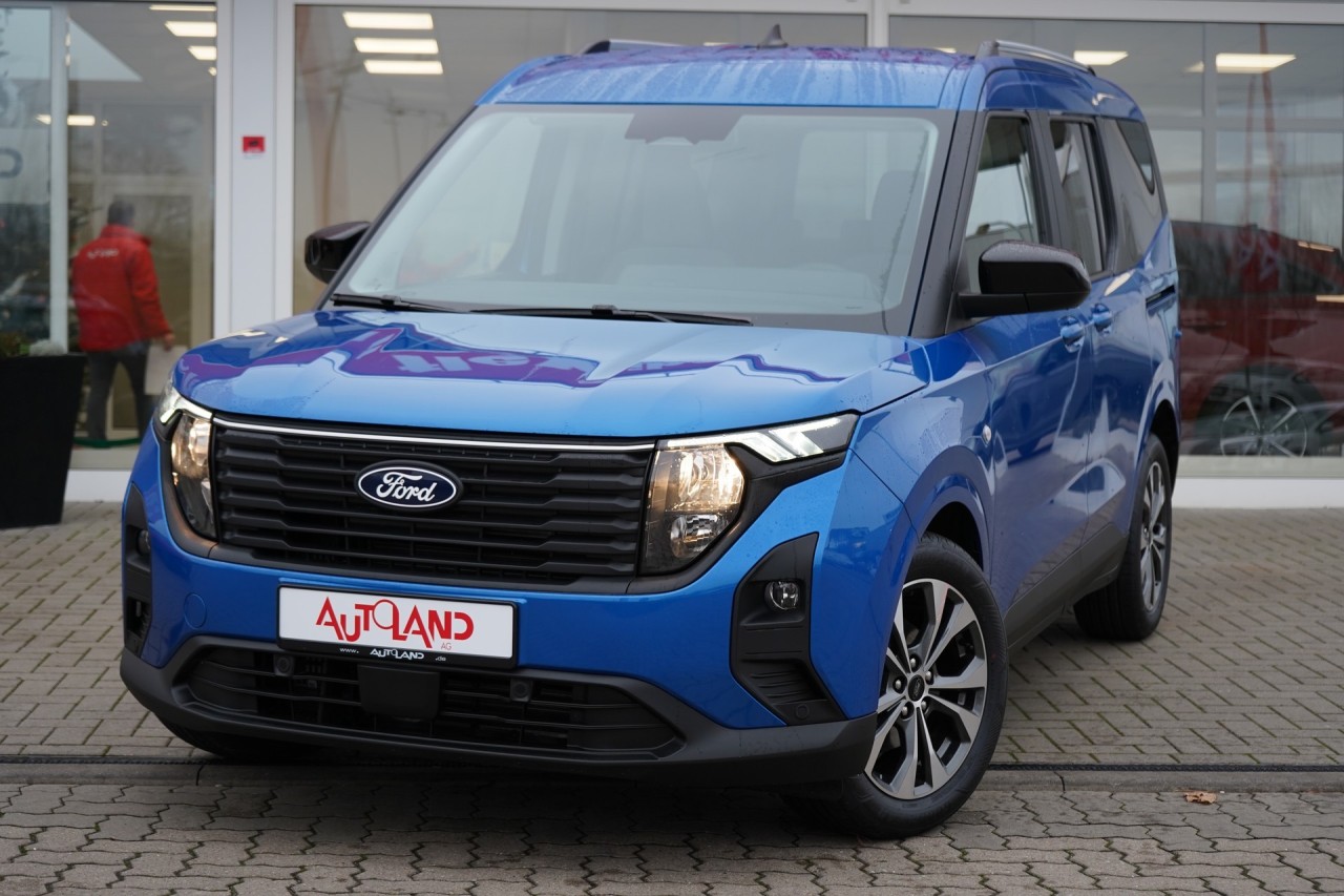 Ford Tourneo Courier 1.0 EcoBoost Titanium