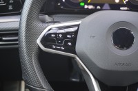 VW Golf VIII Variant 2.0 R-Line DSG