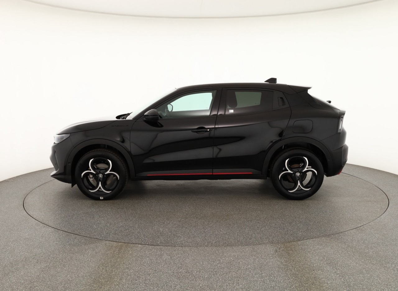 Alfa Romeo Junior Ibrida Speciale 1.2 VGT mHev