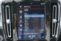 Volvo XC 40 XC40 2.0 Momentum Pro 2WD