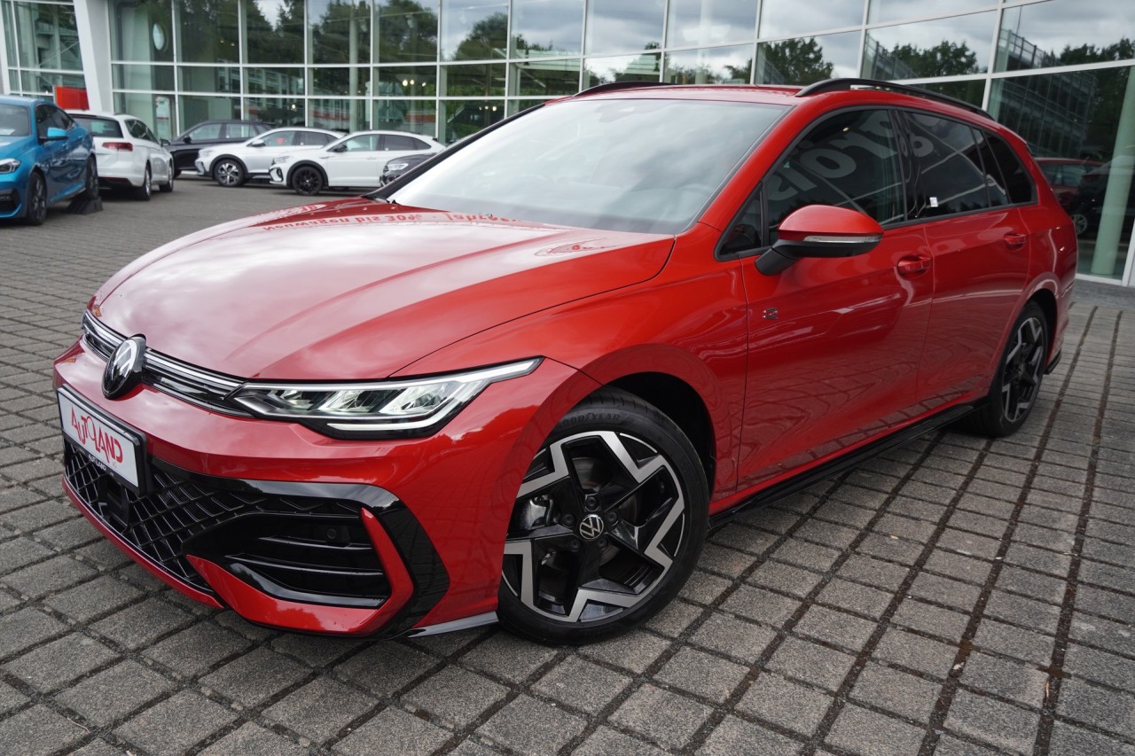 VW Golf VIII Variant 1.5 eTSI DSG R-Line