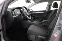 VW Golf VIII Variant 1.0 TSI