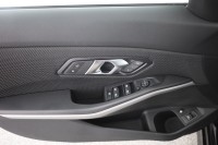 BMW 320 e Touring Advantage