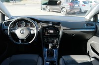 VW Golf 1.5 TSI Highline R-Line