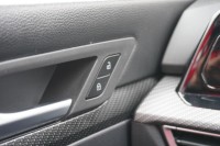 VW Golf VIII 1.5 16V TSI R-Line
