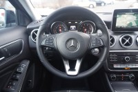 Mercedes-Benz GLA 180 AMG Line