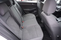 VW Golf VIII 1.4 eTSI DSG