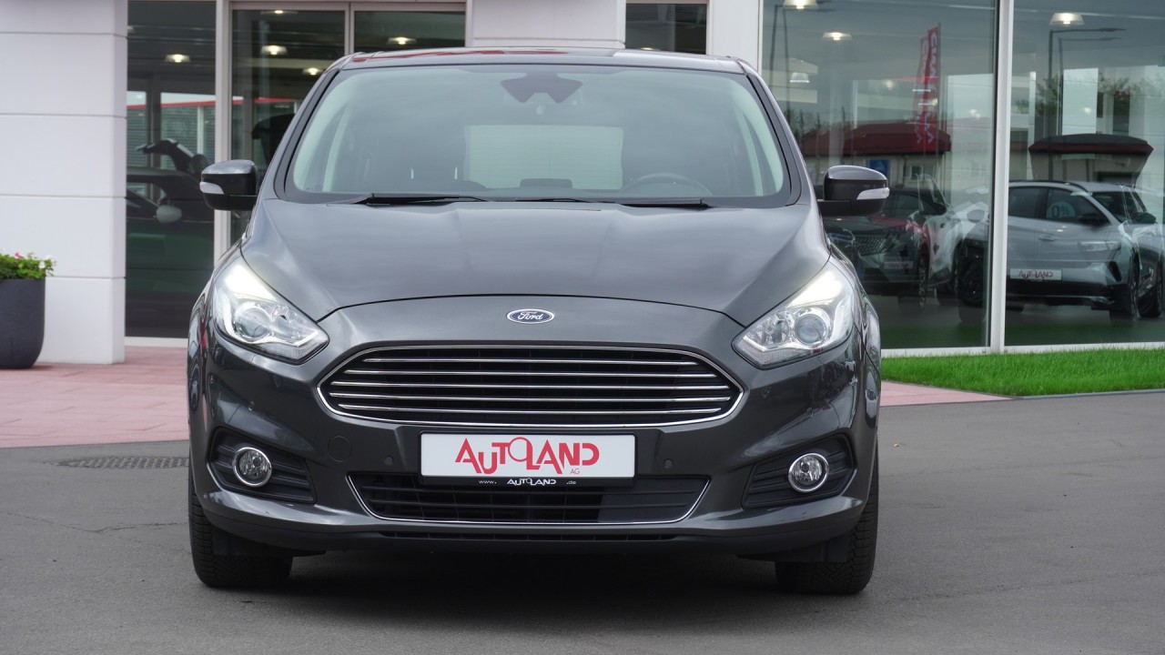 Ford S-Max S-MAX 2.0 EcoBoost Titanium