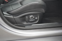 Jaguar XE D180 R-Dynamic HSE