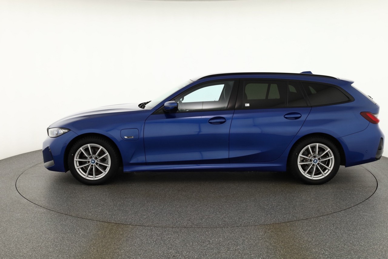 BMW 3 330e M-Sport Touring PHEV