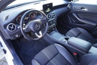 Mercedes-Benz A 220 A220 4Matic Urban 4-Matic 7G-DCT