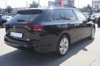 VW Golf VIII Variant 1.5 TSI DSG
