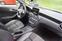 Mercedes-Benz A 220 A220 4Matic Urban 4-Matic 7G-DCT