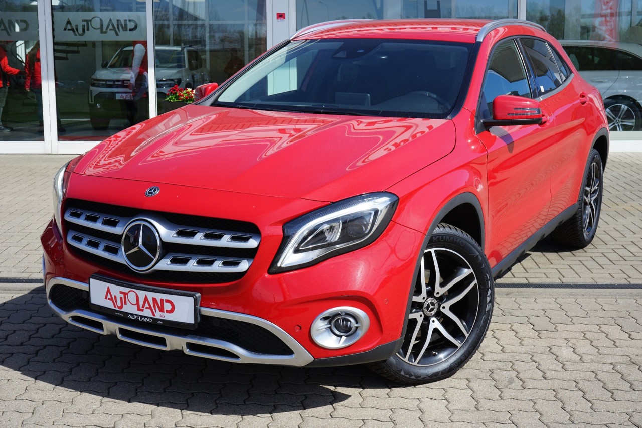 Mercedes-Benz GLA 200 Standard
