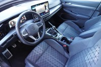 VW Golf VIII Variant 1.5 TSI R-Line